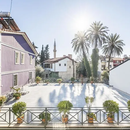 Delightful Flat Near Hadrians Gate Апартаменты *